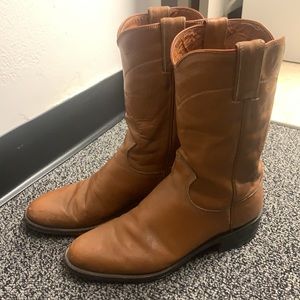 Ladies Justin Cowgirl boots 6.5B caramel Brown